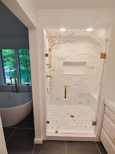 Orchard Lake Glass place picture